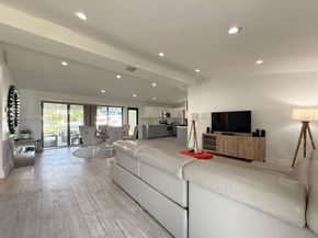 2525 Tortugas Ln, Fort Lauderdale FL 33312