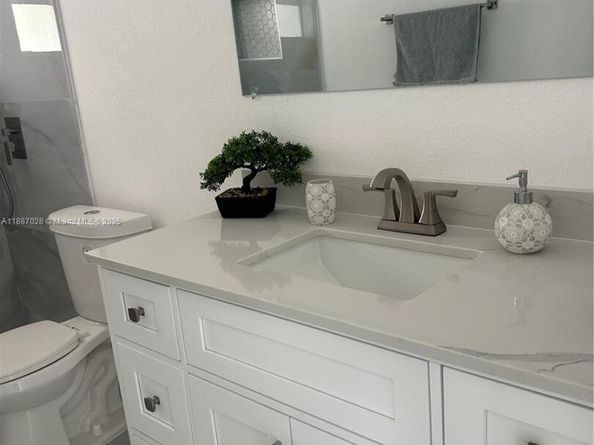 3601 N 66th Ave, Hollywood FL 33024