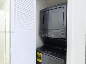 30 SW 57th Ct, Miami FL 33144