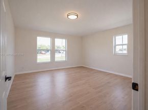 3460 NW 17th St, Lauderhill FL 33311