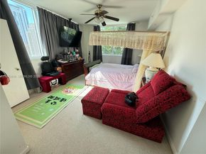 253 NE 2nd St 908, Miami FL 33132