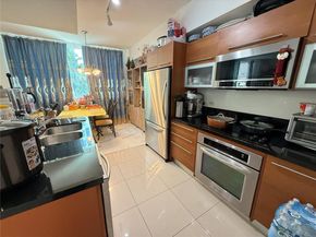 253 NE 2nd St 908, Miami FL 33132