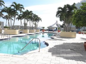 253 NE 2nd St 908, Miami FL 33132