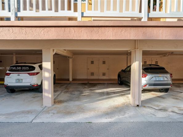 6751 Cypress Rd 207, Plantation FL 33317