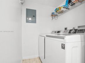 17150 N Bay Rd 2706, Sunny Isles Beach FL 33160