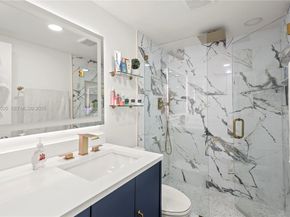 400 SE 10th St 103, Deerfield Beach FL 33441