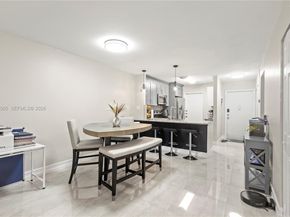 400 SE 10th St 103, Deerfield Beach FL 33441