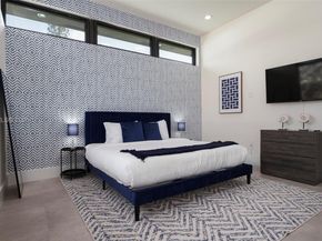 11911 NW 2 St, Plantation FL 33325