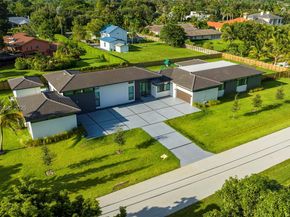 11911 NW 2 St, Plantation FL 33325