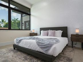 11911 NW 2 St, Plantation FL 33325