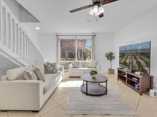 1418 Barcelona Way 623, Weston FL 33327