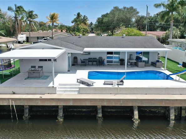 1731 SW 3rd Ave, Pompano Beach FL 33060