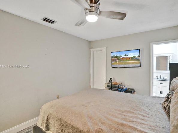 3761 NW 205th St, Miami Gardens FL 33055