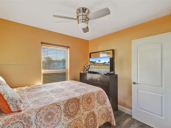 3761 NW 205th St, Miami Gardens FL 33055