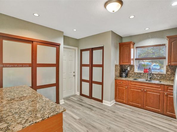 3761 NW 205th St, Miami Gardens FL 33055