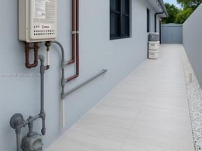 14690 SW 171st Ter, Miami FL 33177