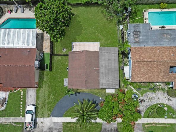 6220 NW 12th Ct, Sunrise FL 33313