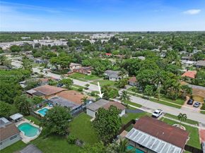 6220 NW 12th Ct, Sunrise FL 33313