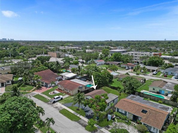 6220 NW 12th Ct, Sunrise FL 33313