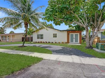 6220 NW 12th Ct