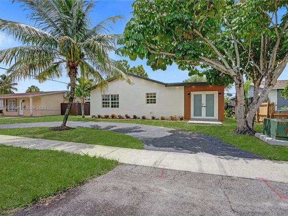 6220 NW 12th Ct, Sunrise FL 33313