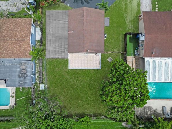 6220 NW 12th Ct, Sunrise FL 33313