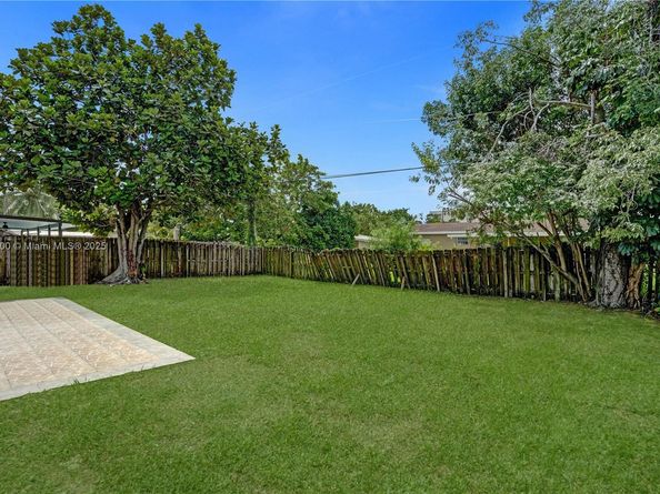 6220 NW 12th Ct, Sunrise FL 33313