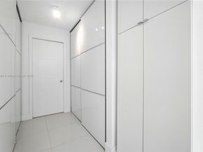 200 SE 15th Rd 9I, Miami FL 33129