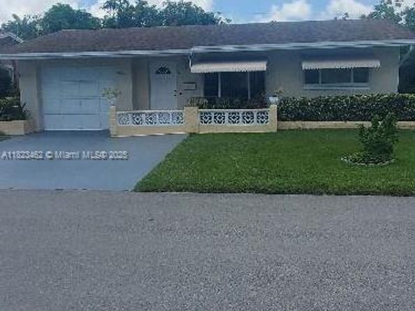 4926 NW 48th Ave, Tamarac FL 33319