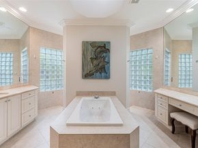 10221 Blue Palm St, Plantation FL 33324