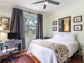 10221 Blue Palm St, Plantation FL 33324