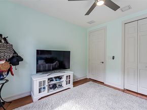 10221 Blue Palm St, Plantation FL 33324