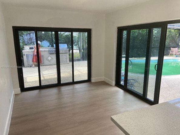 6205 Jacaranda Cir, Tamarac FL 33319