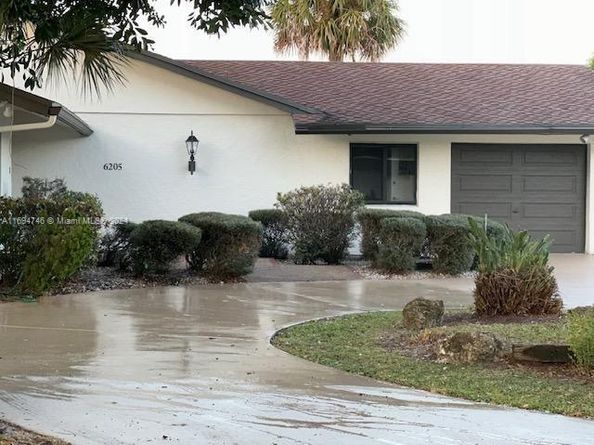 6205 Jacaranda Cir, Tamarac FL 33319