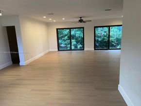 6205 Jacaranda Cir, Tamarac FL 33319