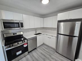 9440 Fontainebleau Blvd 203, Miami FL 33172