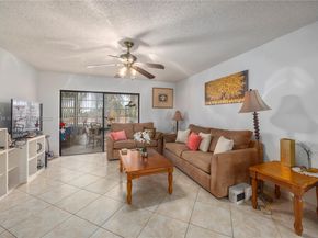 3990 NW 42nd Ave 311, Lauderdale Lakes FL 33319