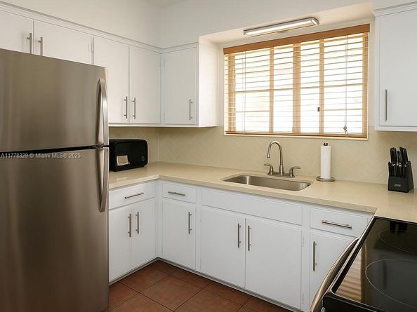 2715 Galiano St, Coral Gables FL 33134