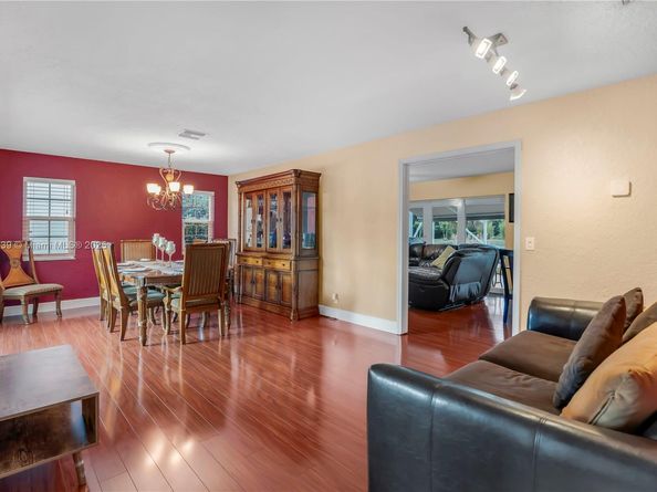 Undisclosed Address #A11822439, Boca Raton FL 33498