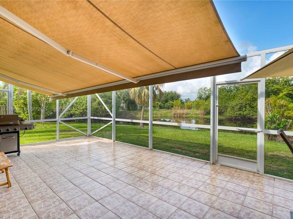 Undisclosed Address #A11822439, Boca Raton FL 33498