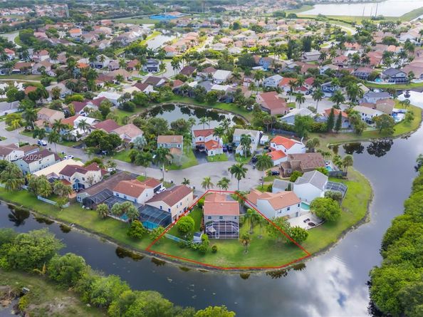 Undisclosed Address #A11822439, Boca Raton FL 33498