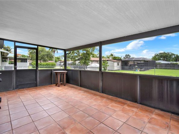 18225 SW 94th Ave, Palmetto Bay FL 33157