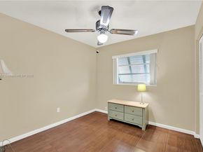 18225 SW 94th Ave, Palmetto Bay FL 33157