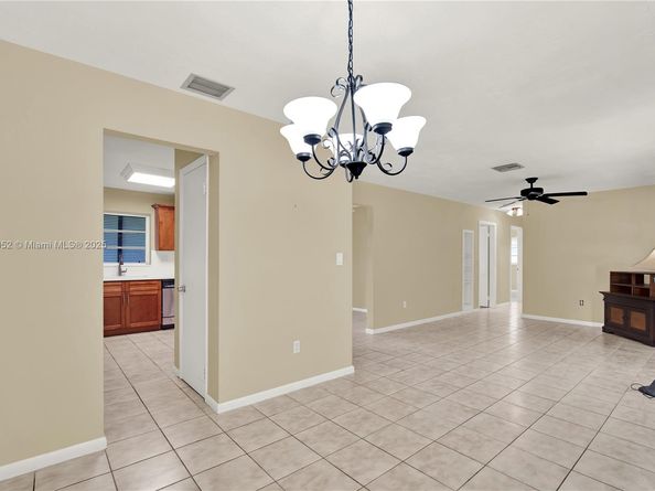 18225 SW 94th Ave, Palmetto Bay FL 33157