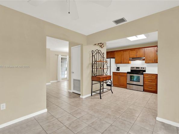18225 SW 94th Ave, Palmetto Bay FL 33157
