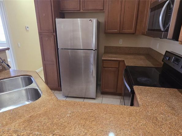 3020 Laurel Ridge Cir, Riviera Beach FL 33404