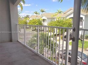 3020 Laurel Ridge Cir, Riviera Beach FL 33404