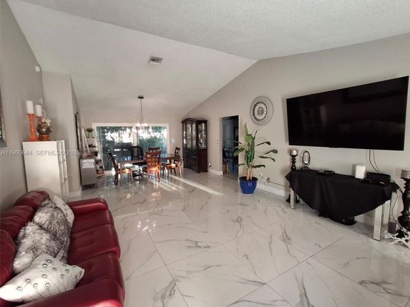 3160 NW 101st Ave, Sunrise FL 33351