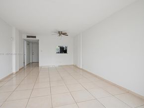 117 Royal Park Dr 3F, Oakland Park FL 33309