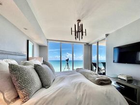 1850 S Ocean Dr 1004, Hallandale Beach FL 33009